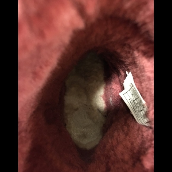 Ugg Bow Boots - Picture 8 of 8